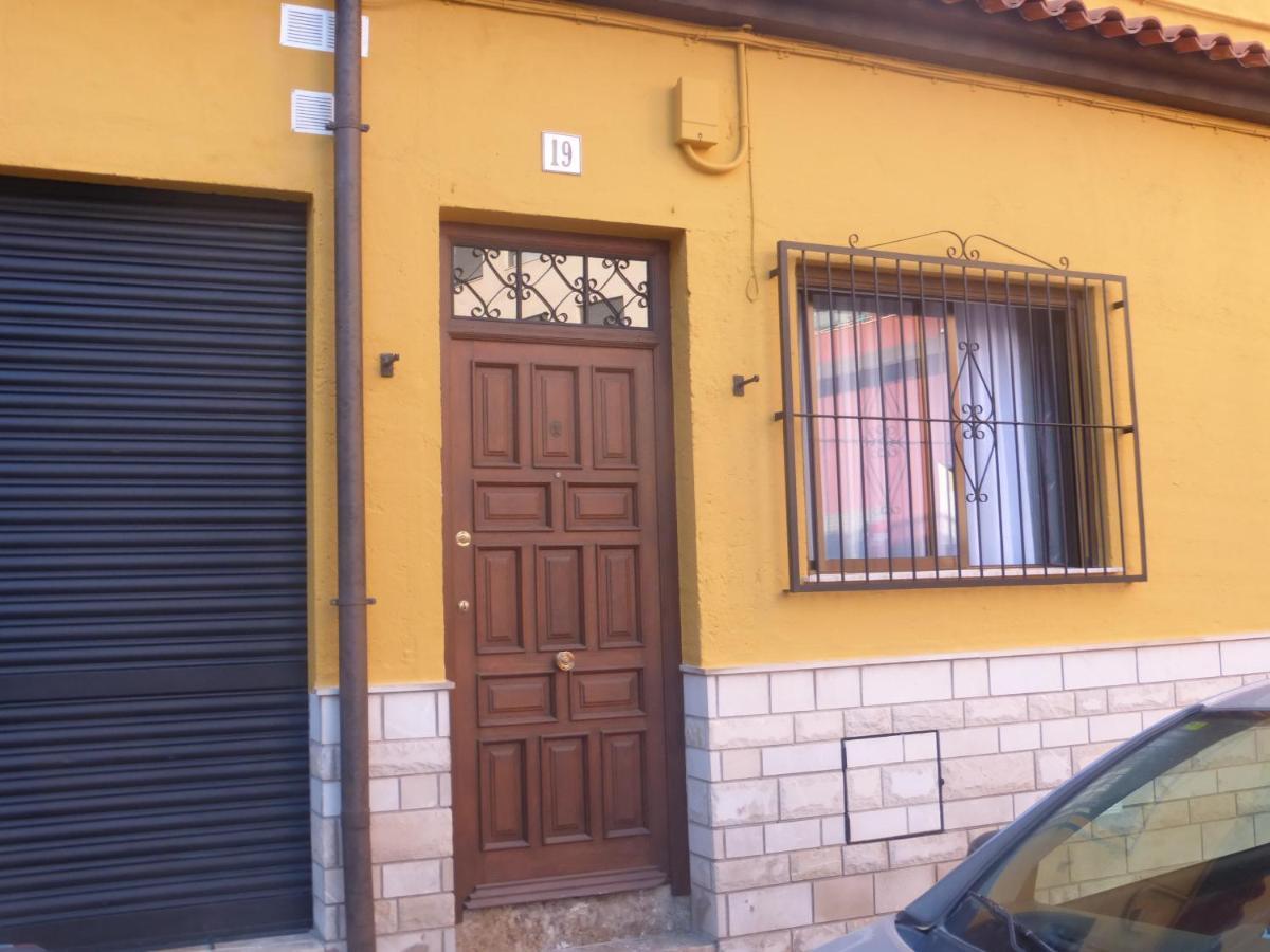 Agradable Casa Con Patio Y Terraza En El Centro *