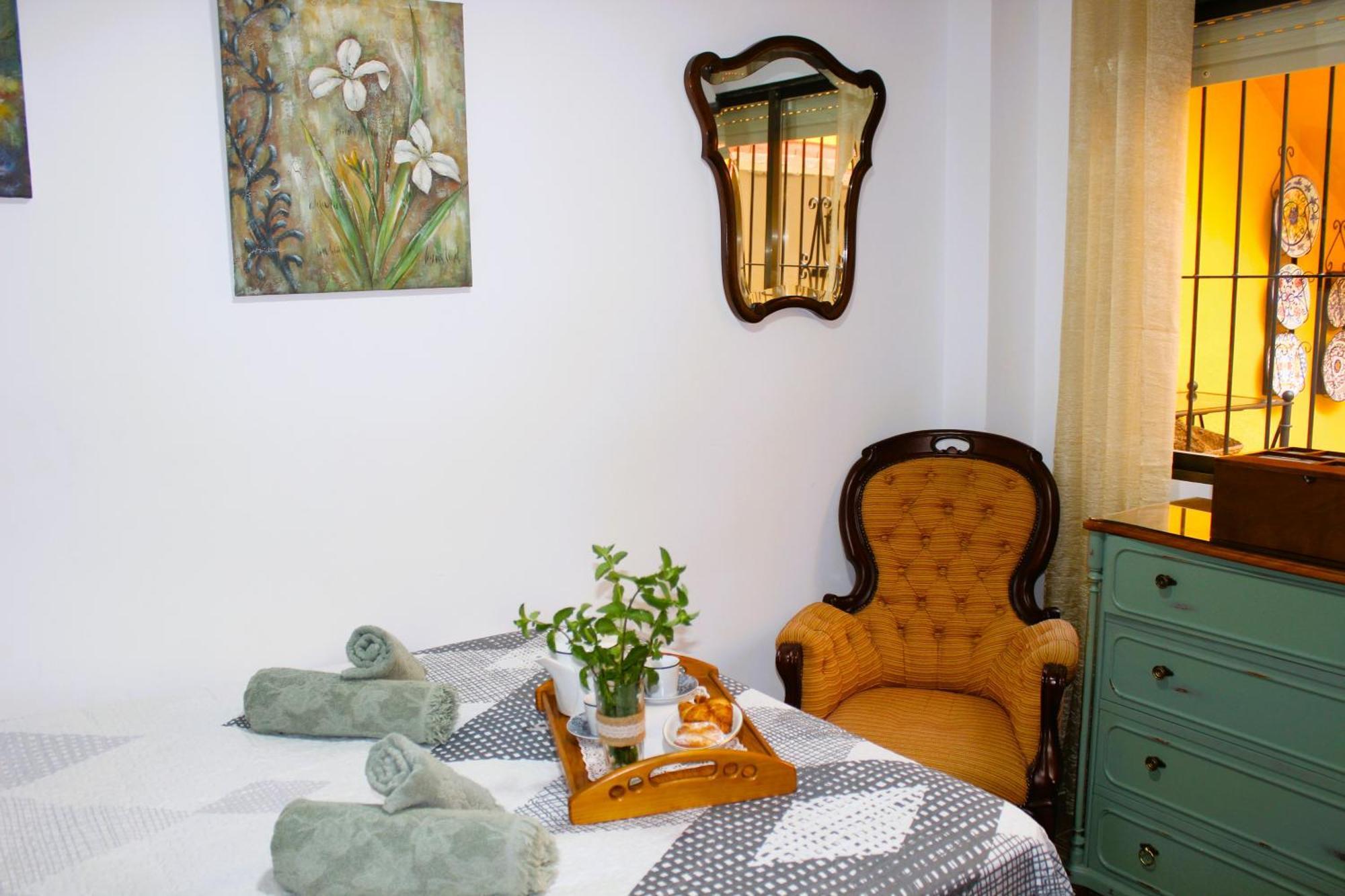 Holiday home Agradable Casa Con Patio Y Terraza En El Centro *